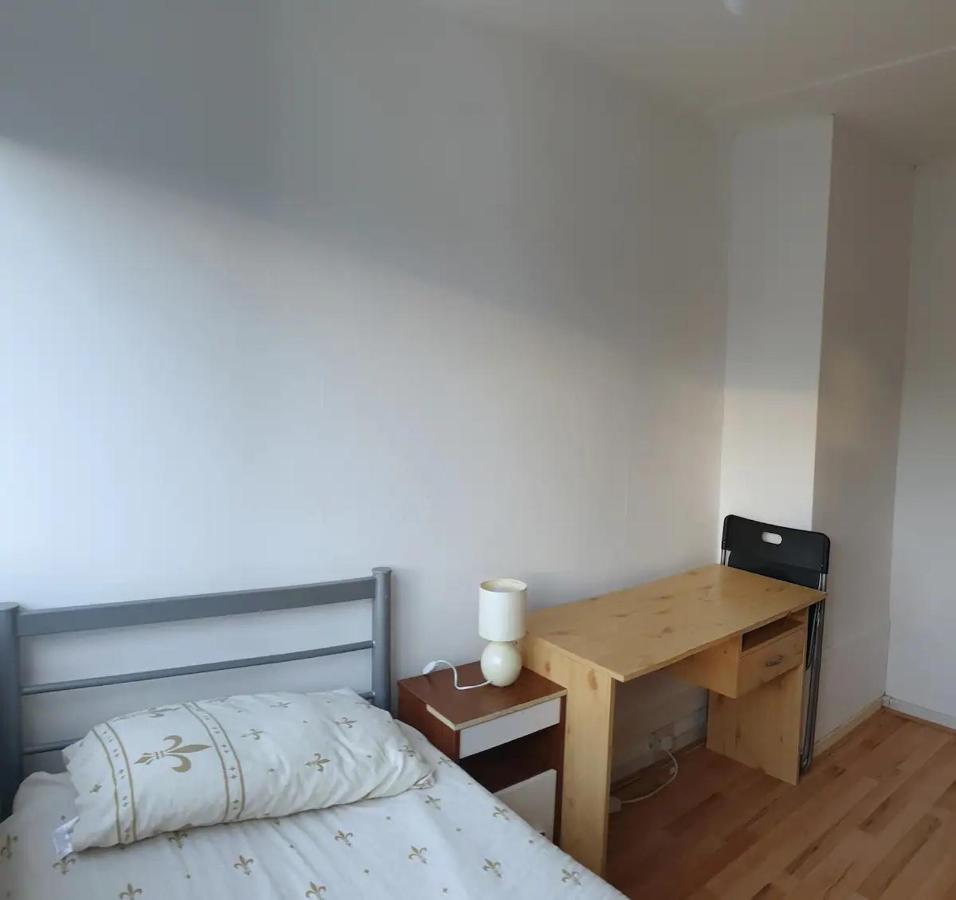 לונדון Elephant & Castle - Zone 2 - Private Rooms - Shared Bathroom מראה חיצוני תמונה