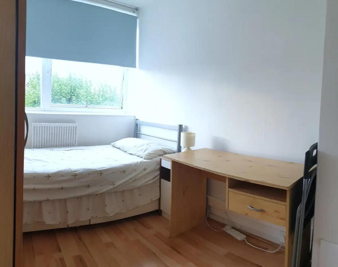 לונדון Elephant & Castle - Zone 2 - Private Rooms - Shared Bathroom מראה חיצוני תמונה